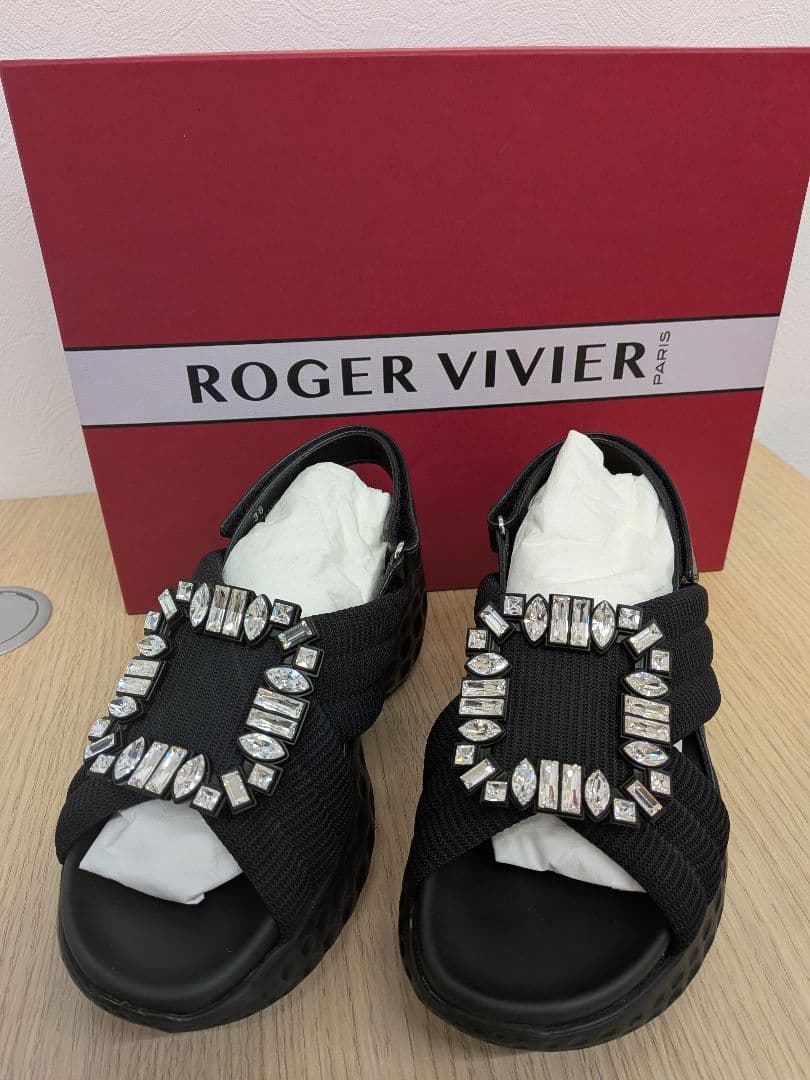 ROGER VIVIER ブラック サンダル サイズ36(23センチ)