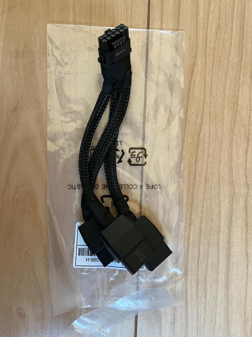 グラフィックボード・グラボ・ビデオカード ASUS TUF Gaming GeForce RTX 5070 Ti OC