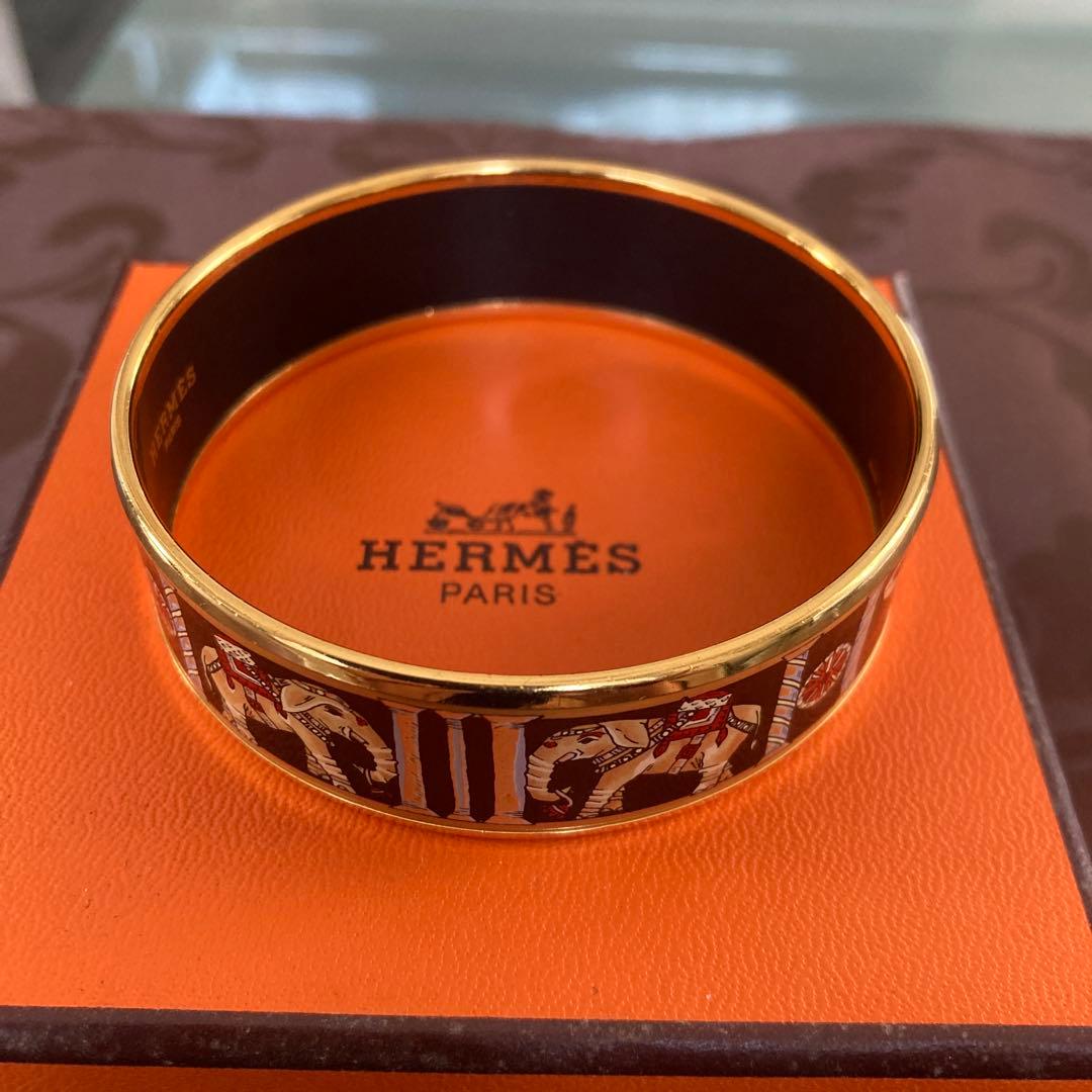 HERMES 象モチーフ バングル