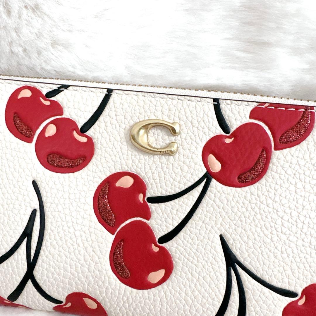 COACH 長財布 チェリー ラウンドファスナー
