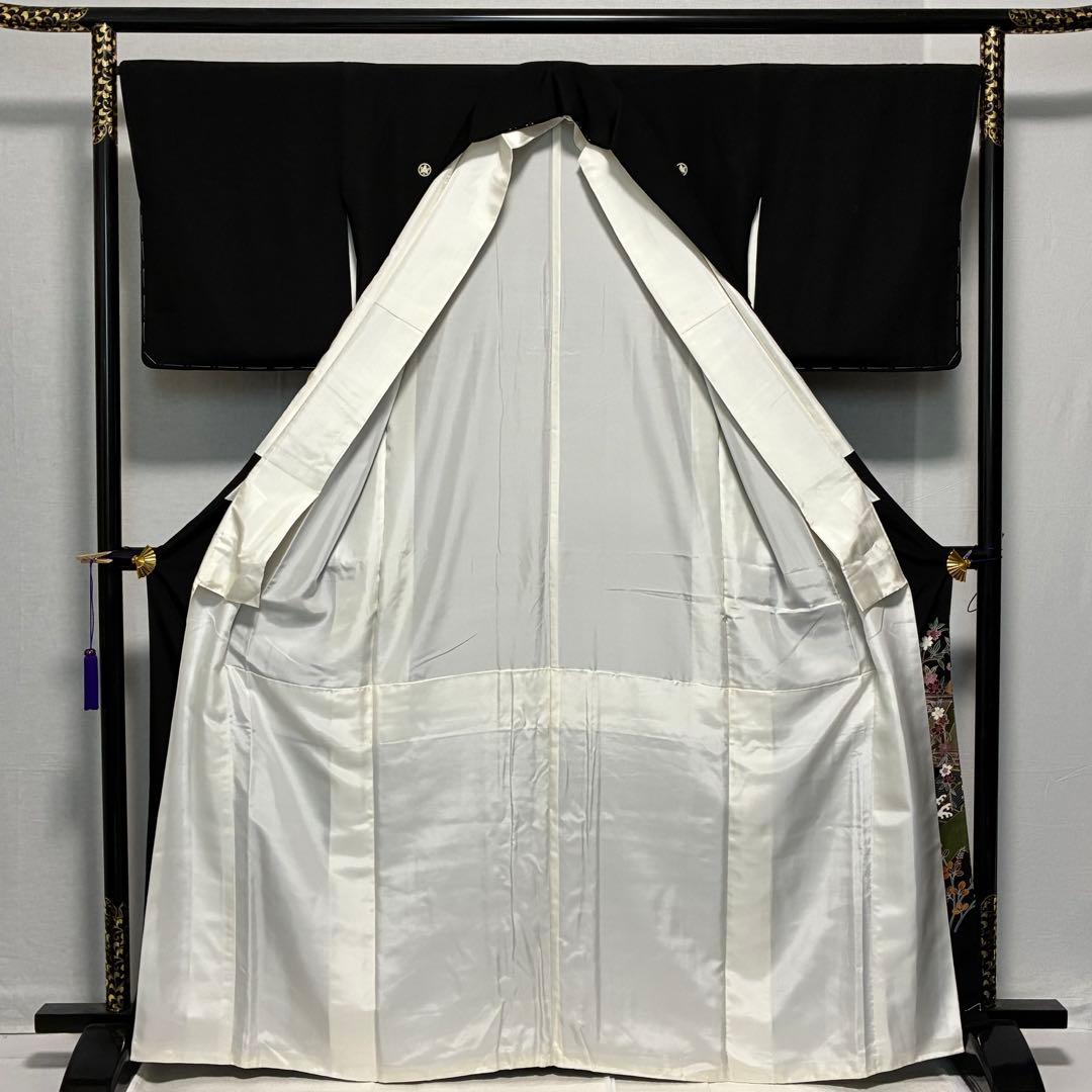 D99 黒留袖 枝垂れ桜 荒波 金駒刺繍 しつけ糸付き未使用極美品