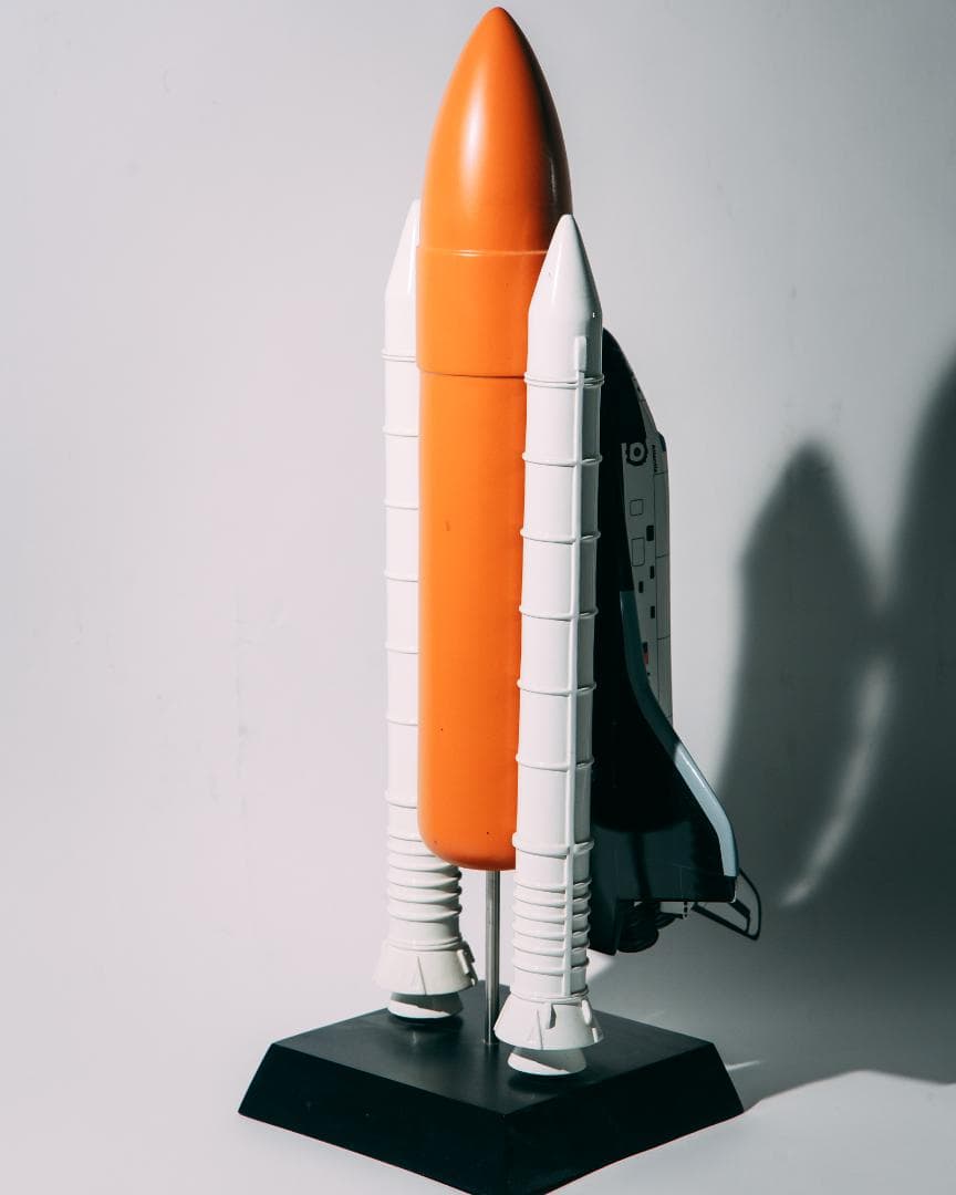 スペースシャトル　スケール1/100　Atlantis アトランティス