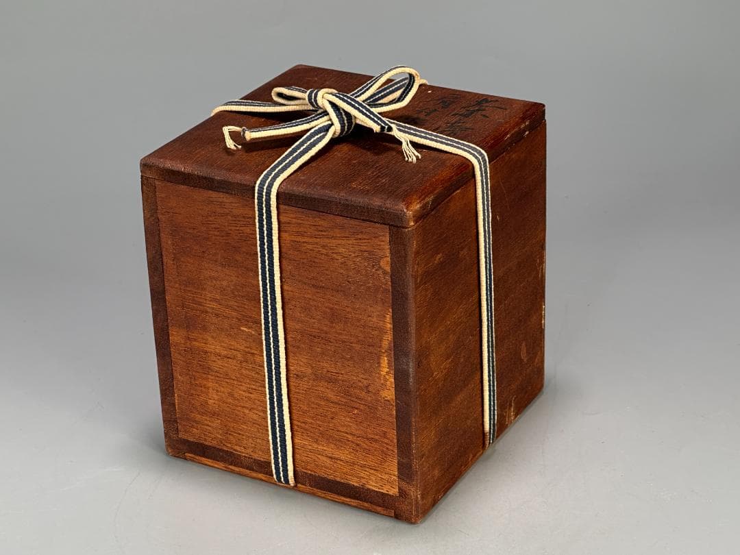 日本美術　江戸時代　丹波焼　茶道具　鉄釉茶入 小壺　刻印有　純銀蓋付　時代共箱付