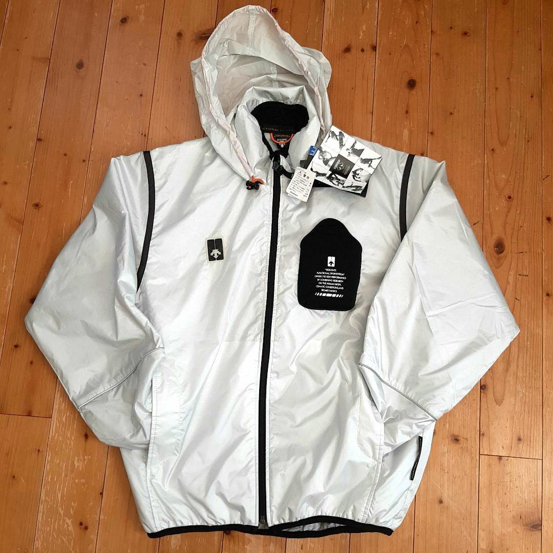 新品タグ付き DESCENTE ナイロン セットアップ 税抜き21,800円