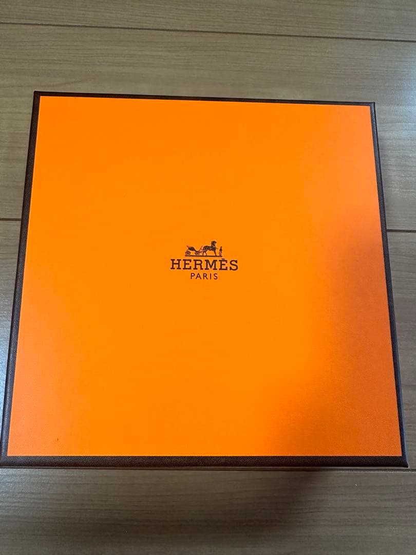 HERMÈS 黒×シルバー レザーベルトC 刻印