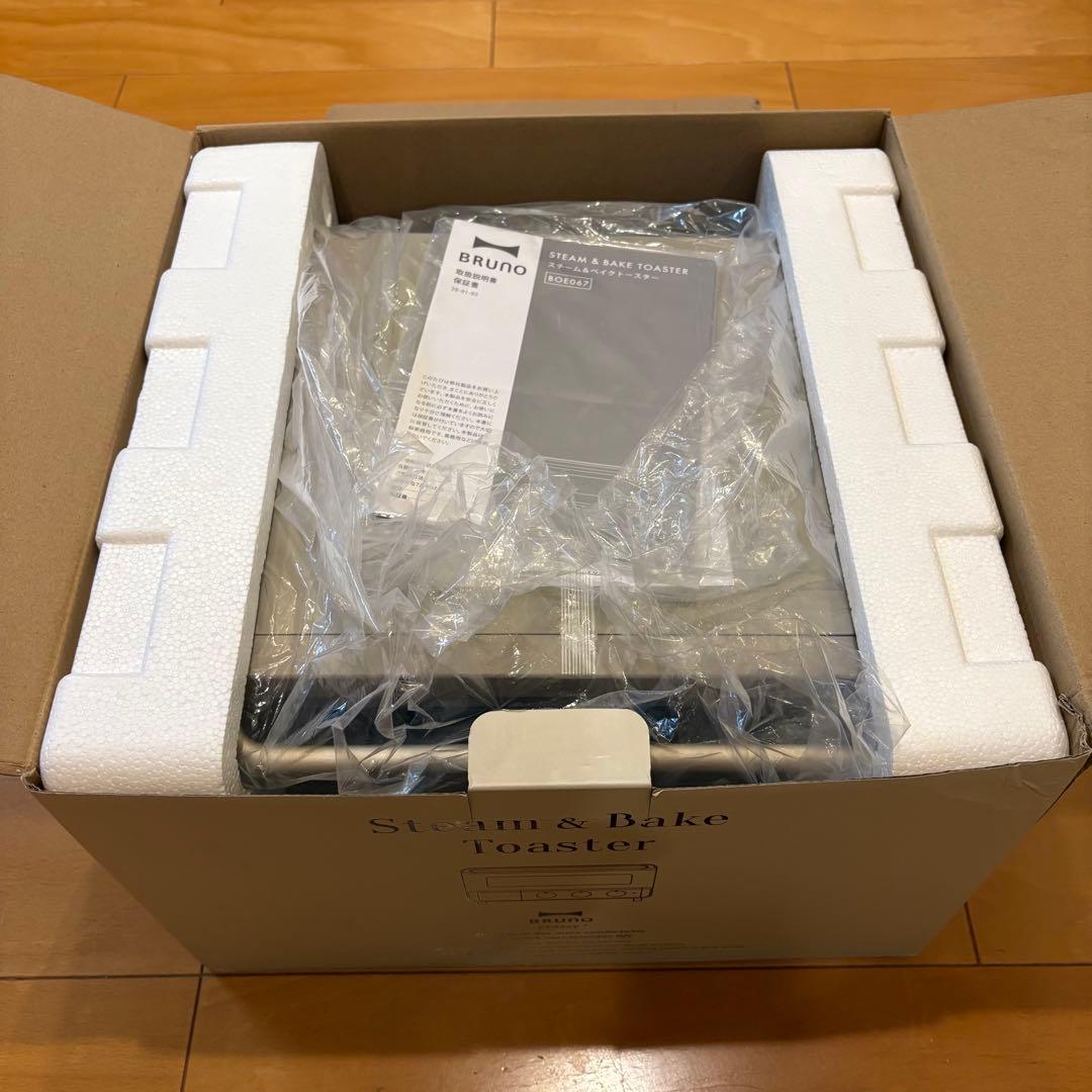 新品未使用 BRUNO crassy+スチーム&ベイク トースター BOE067