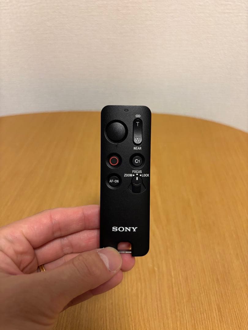 SONY α7c ブラック　ミラーレス一眼　ワイヤレスシューティンググリップ三脚