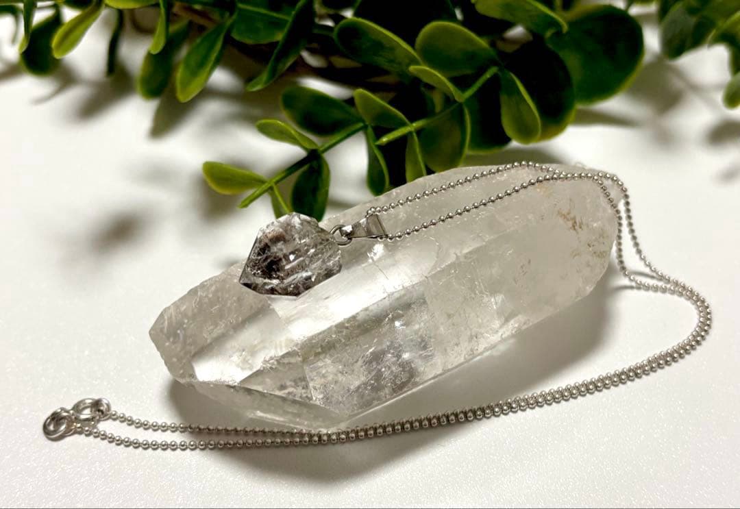 究極品質　奇跡のドリームストーン　幻のアルティメイトハーキマーダイヤモンドのPT