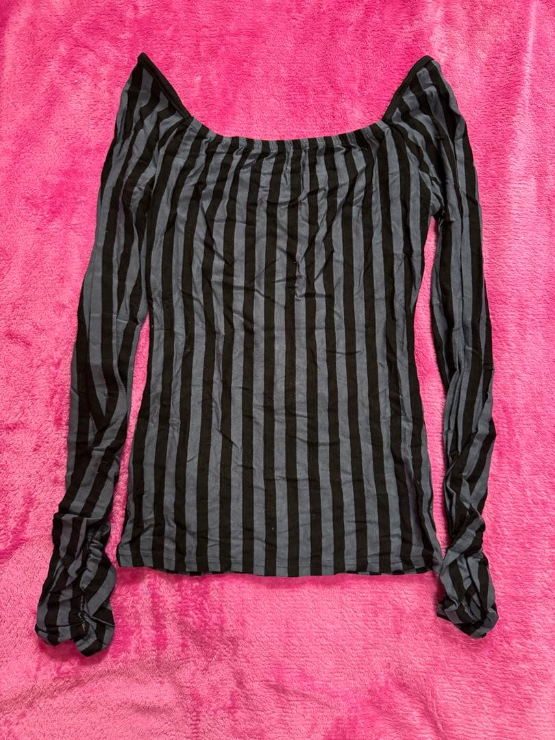 オフショルダー ストライプ 長袖トップス