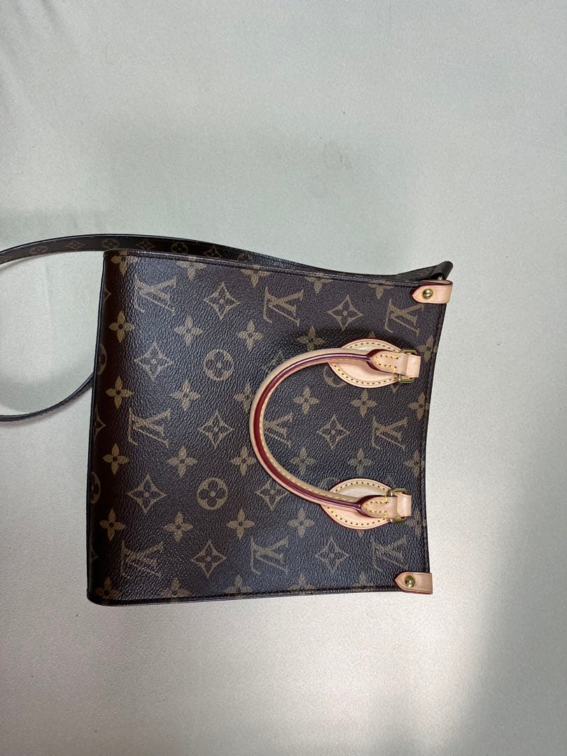 LV⭐︎LOUIS VUITTON バッグ⭐︎超美品