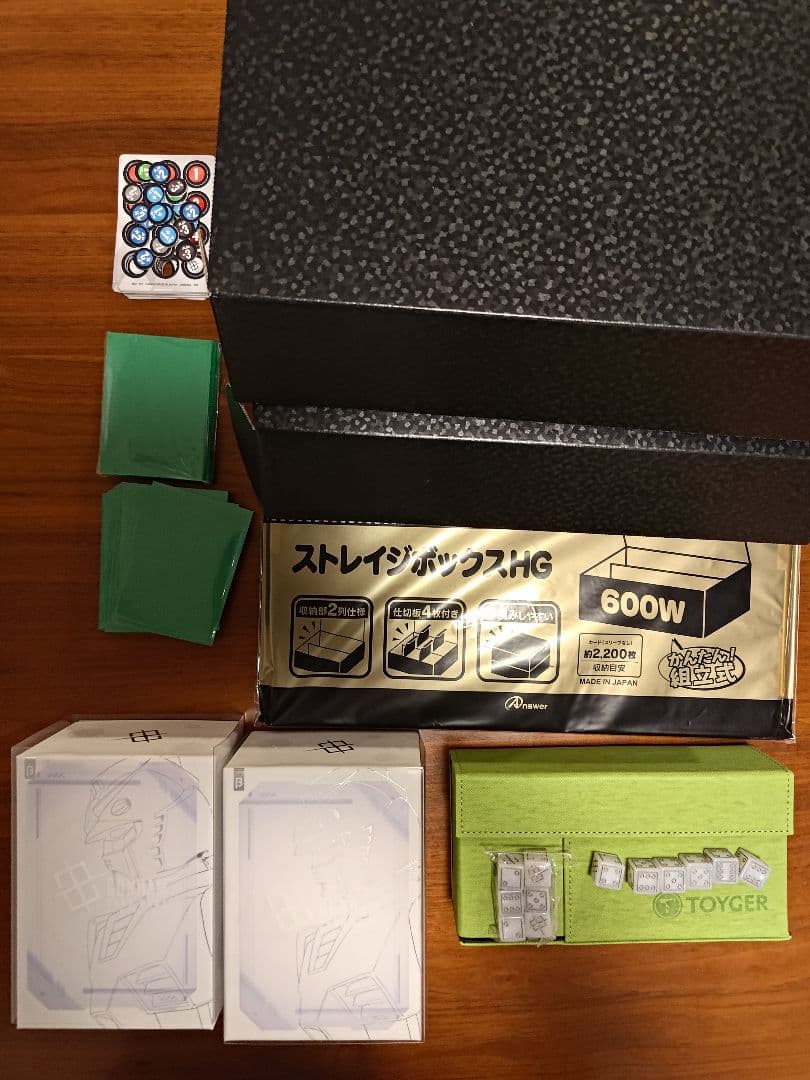 ガンダムカードゲーム 引退品 カード2000枚以上 サプライ付き