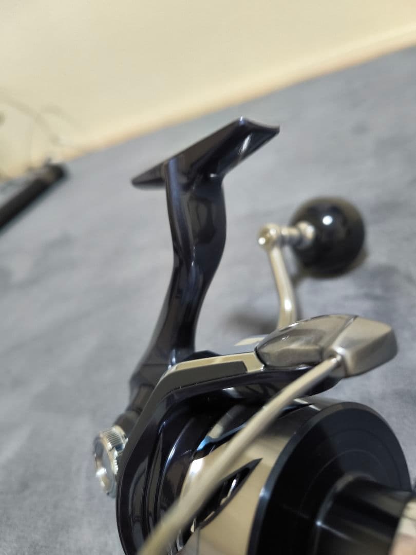 極美品　シマノ　ツインパワー　SW 8000HG　スピニングリール