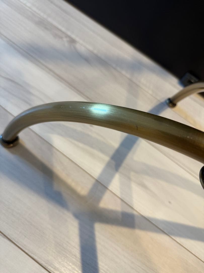 ハンガーラック　傾斜ハンガー　高さ可変　アンティークゴールド②