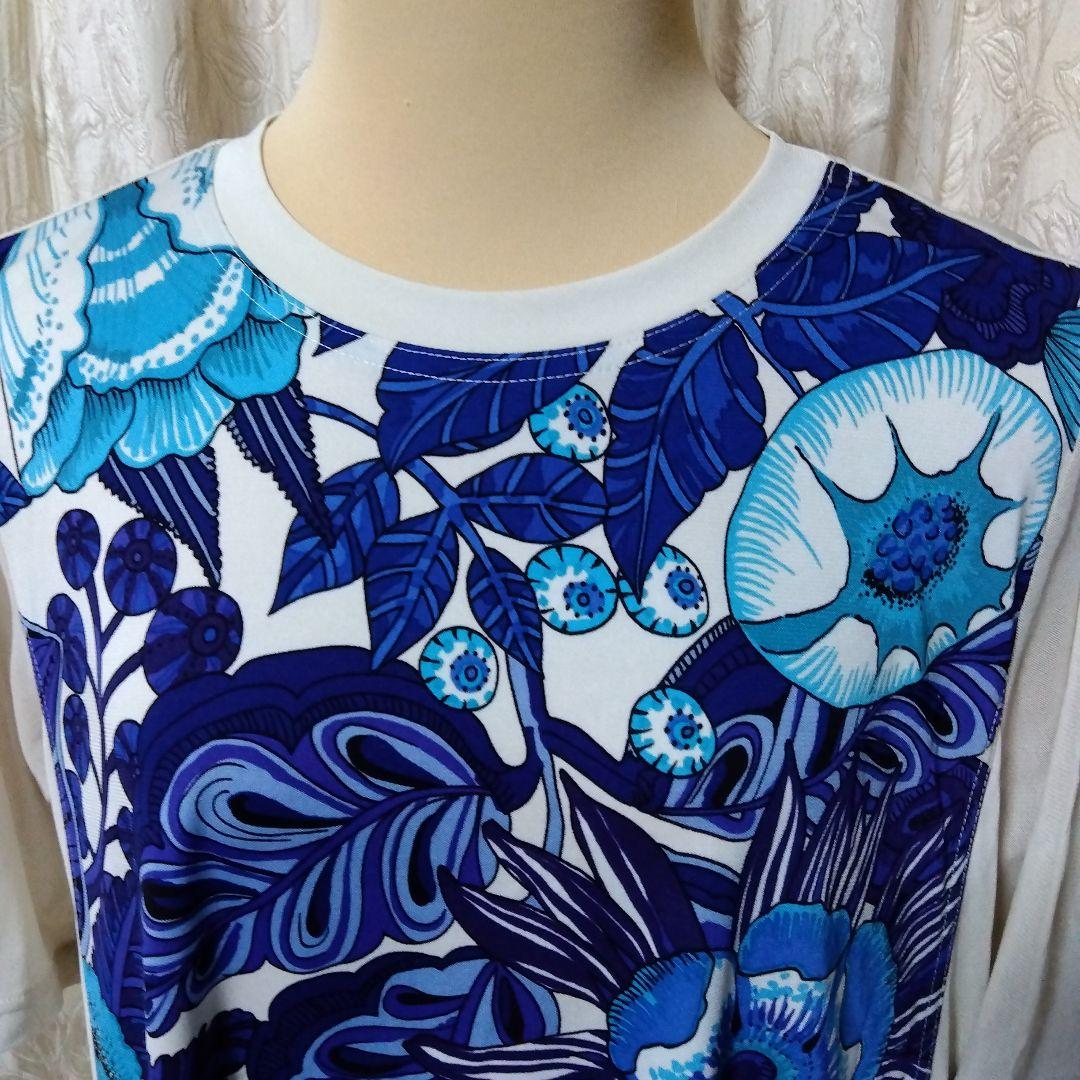 トクコの鮮やか花柄チュニック