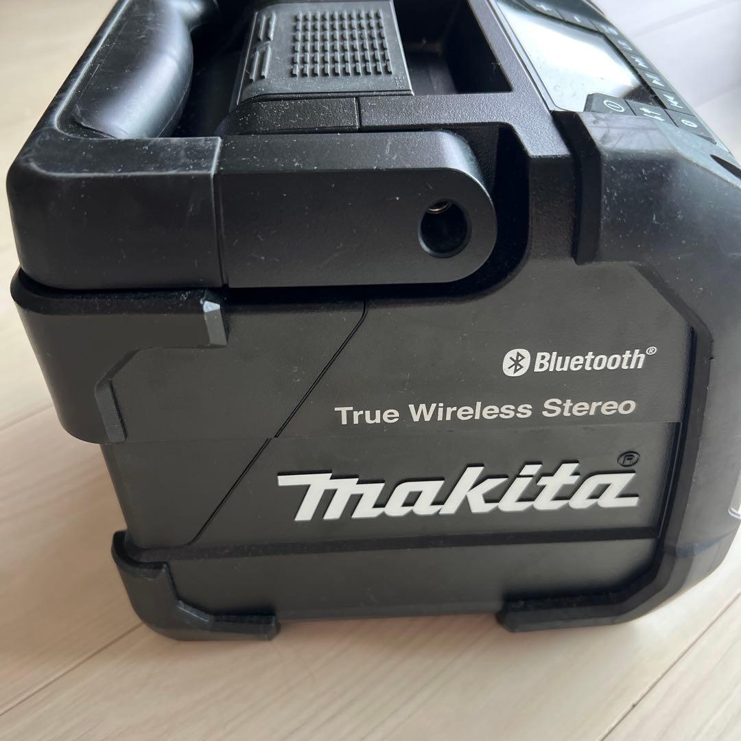 Makita ワイヤレススピーカ　True Wireless Stereo