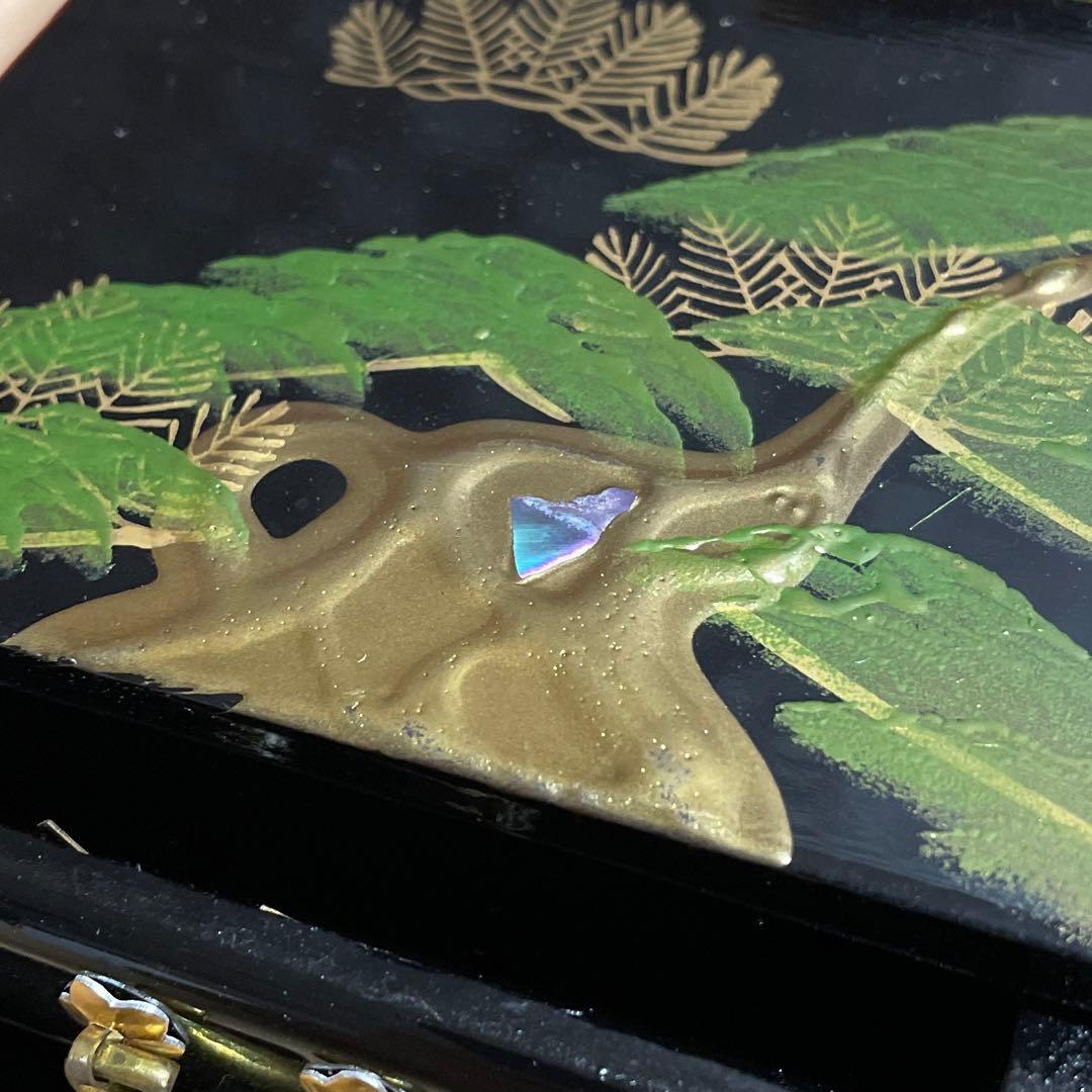 木製雛飾り　道具螺鈿細工　貝桶付