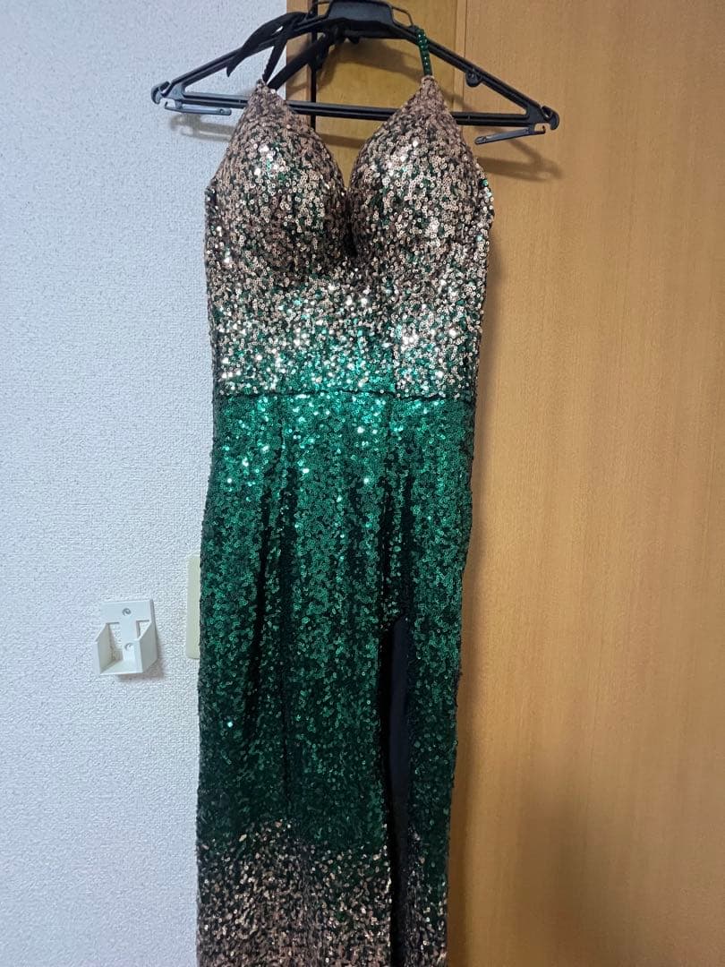 SARA & Co. グリーンスパンコールドレス M