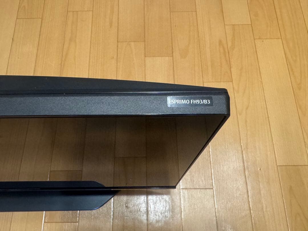 一体型パソコン　ESPRIMO FH93/B3 27インチ　富士通