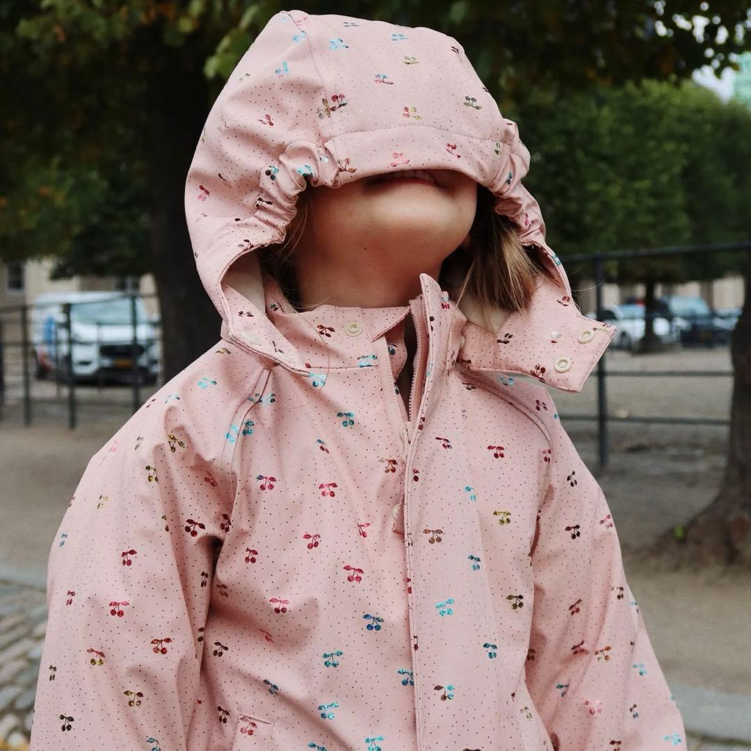 konges sloejd スキーウェア　チェリー