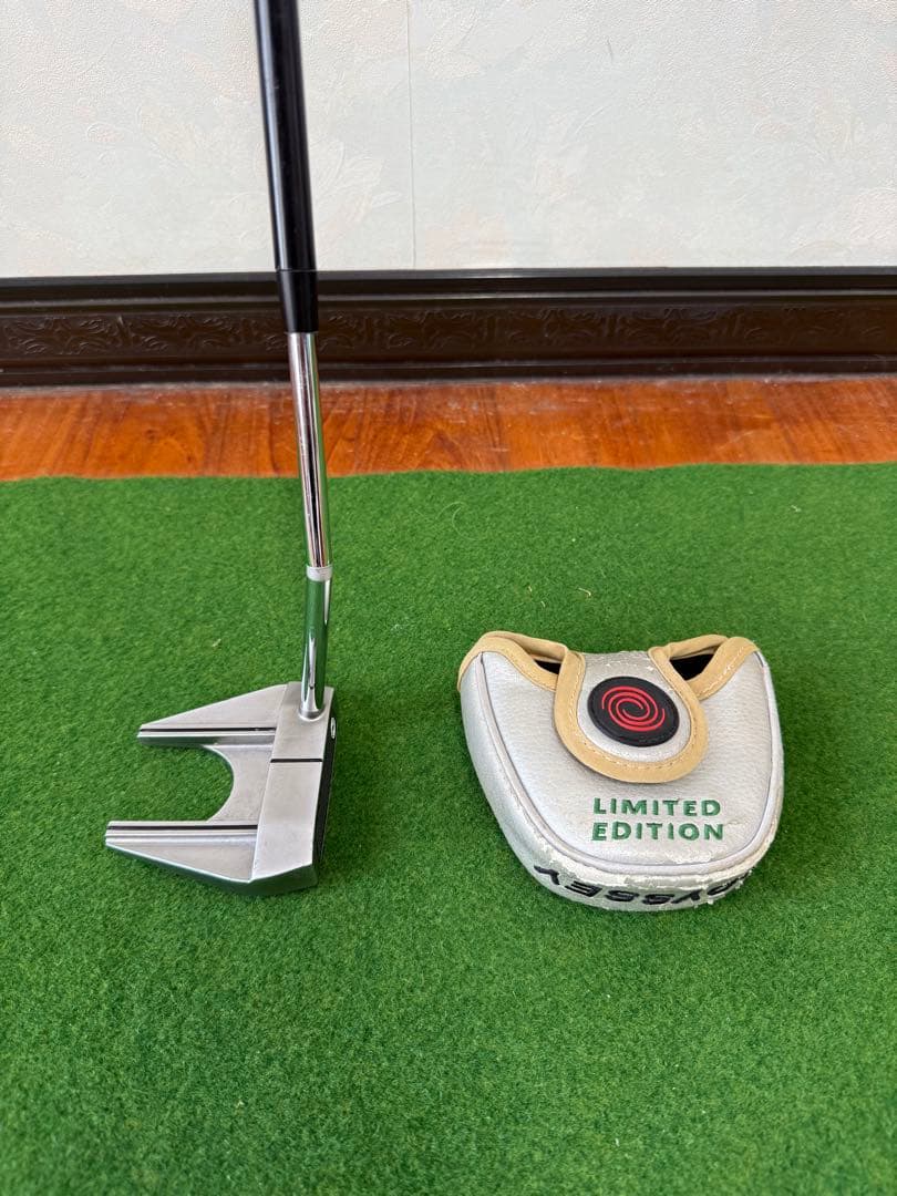 オデッセイ　LIMITED EDITION マレット型パター