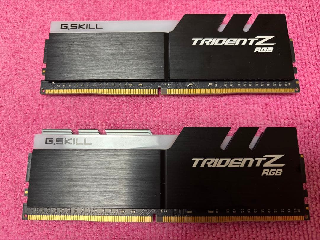 メモリー G.SKILL Trident Z RGB 32GB (16GBx2) DDR4