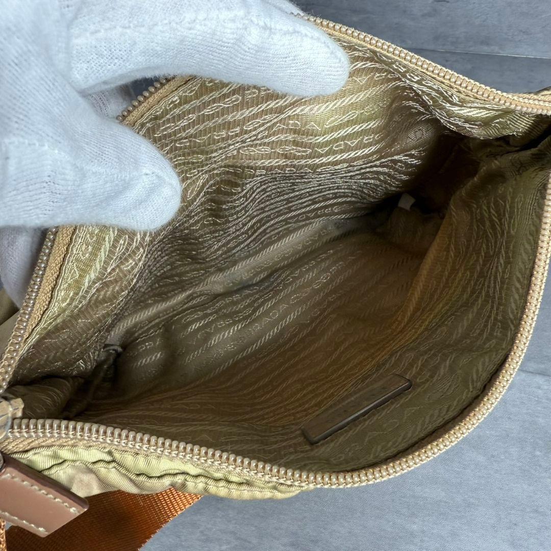 PRADA プラダ Vintage ボディバッグ テスート 三角ロゴ Y2K