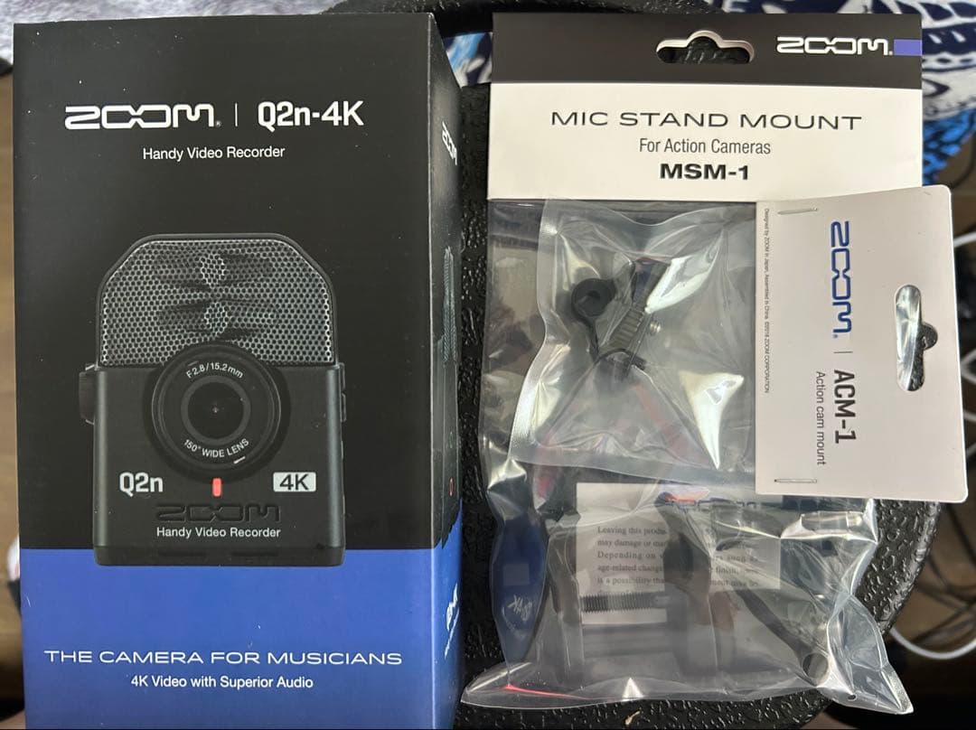ビデオカメラ Zoom Q2n-4K Mic Stand Mount Set