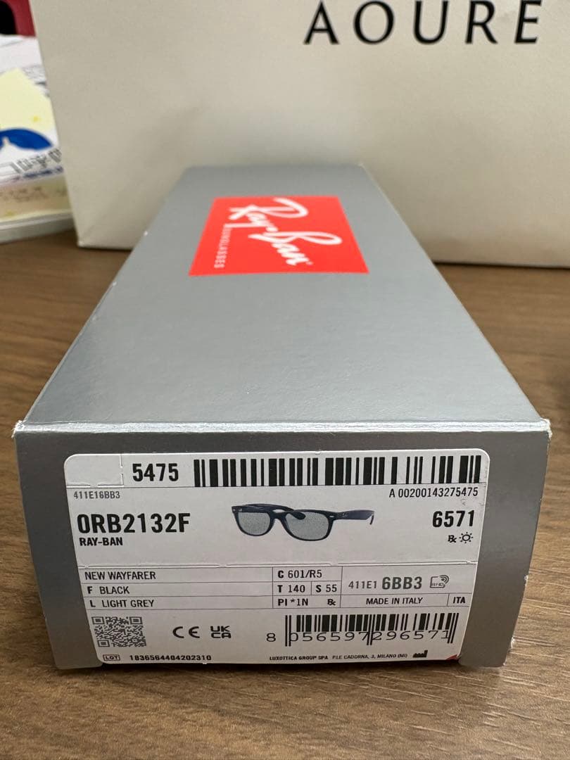 Ray-Ban ニューウェイファーラー RB2132F 新品同様