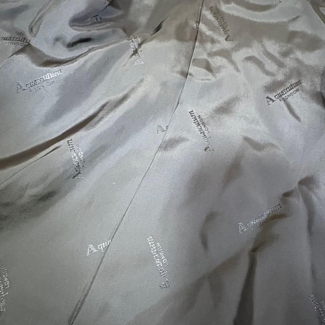 アクアスキュータム　金ボタン　紺ブレ　ダブルブレスト テーラードジャケット