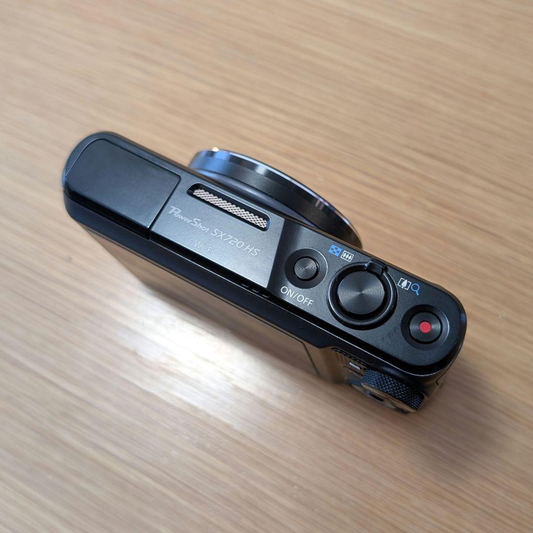 ★ケース付き★Canon デジタルカメラ PowerShot SX720HS