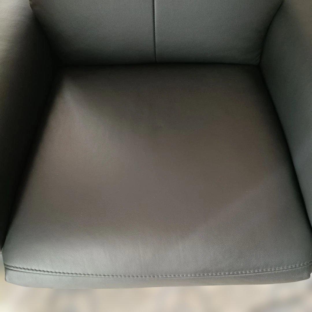 【美品】ニトリ 電動リクライニングチェ アソファ (2モーター ラグジェ BK)