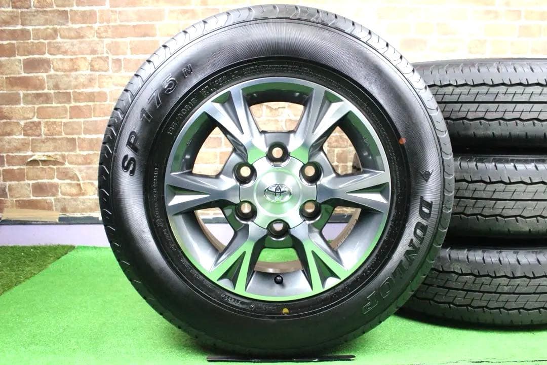 新車外し・ハイエースオプションホイール　№２４４