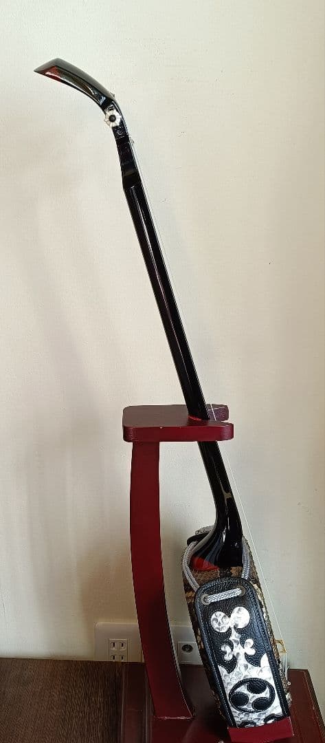 user_53e61e0e 志多伯開鐘写 名工内間直樹作 八重山黒木三線