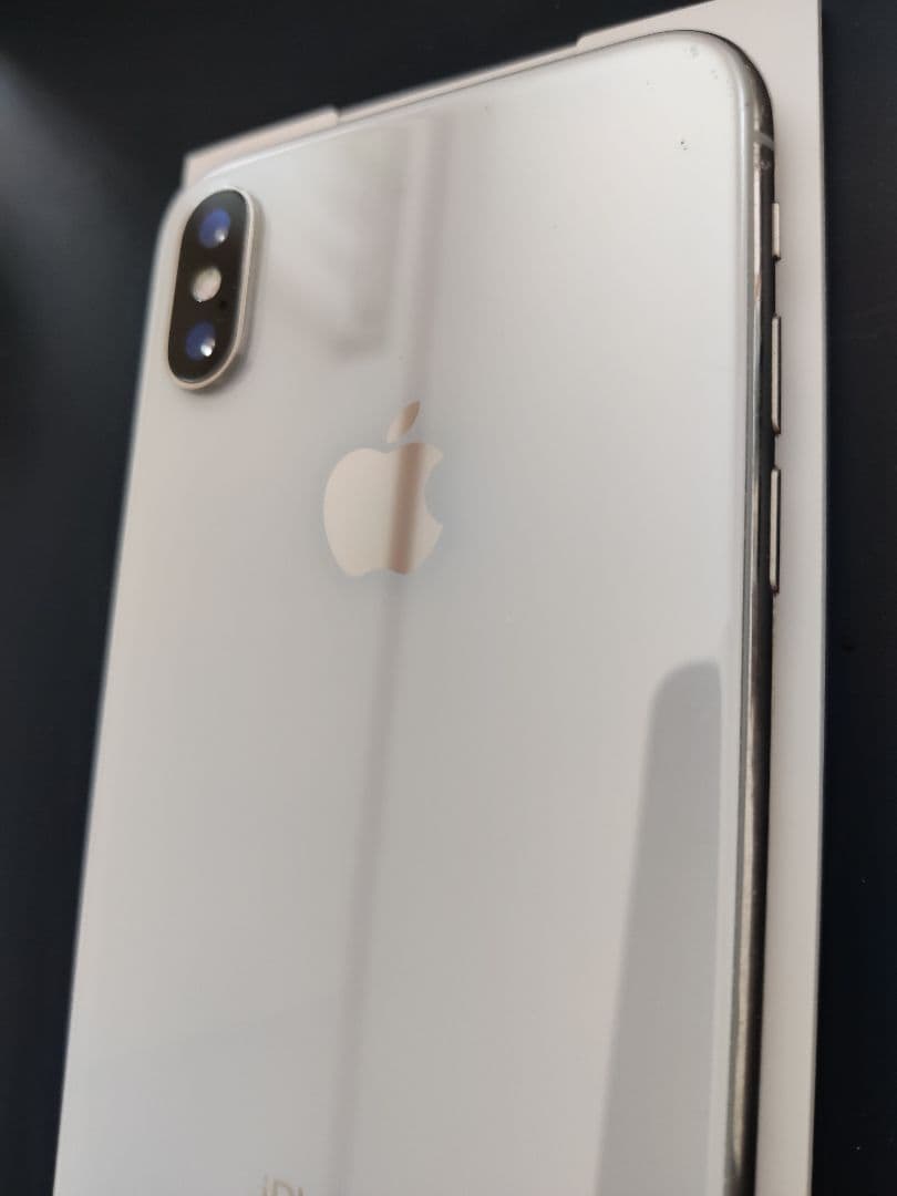 iPhone X 256GB SIMフリー【美品】