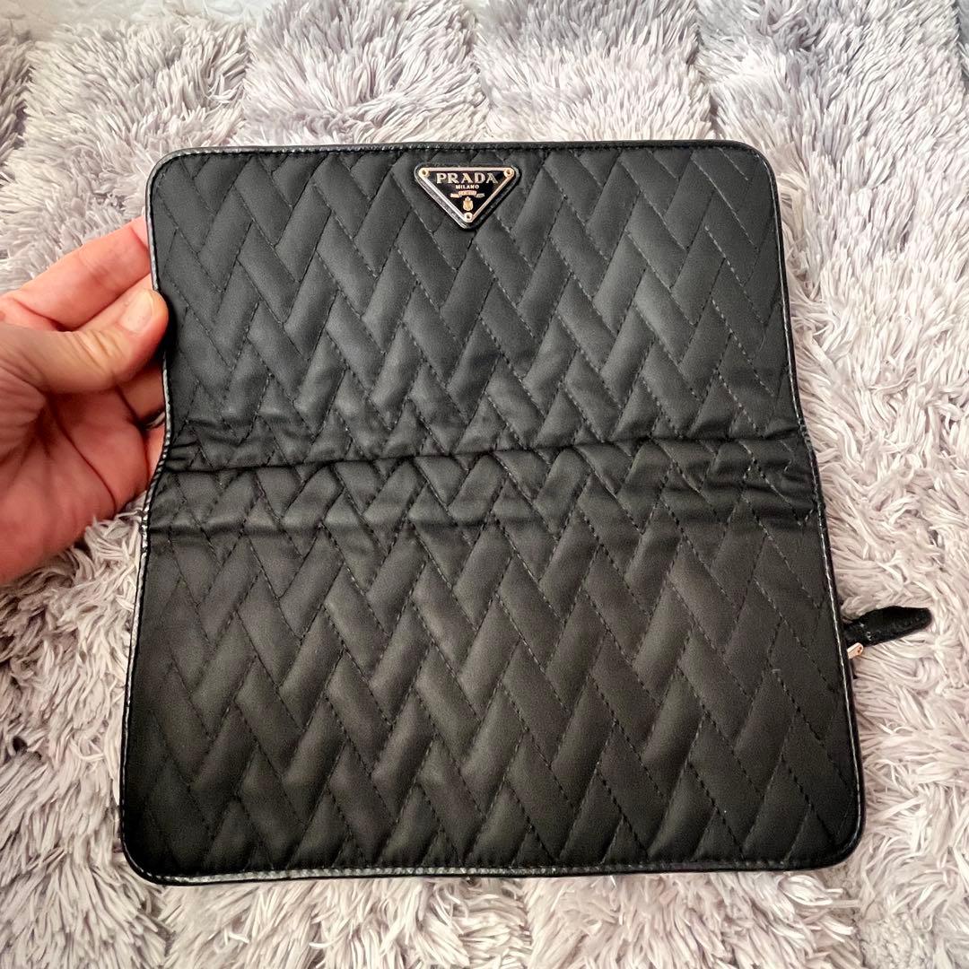 良品✨PRADA 三角ロゴ　テスート　キルティング　ナイロン　長財布　ブラック