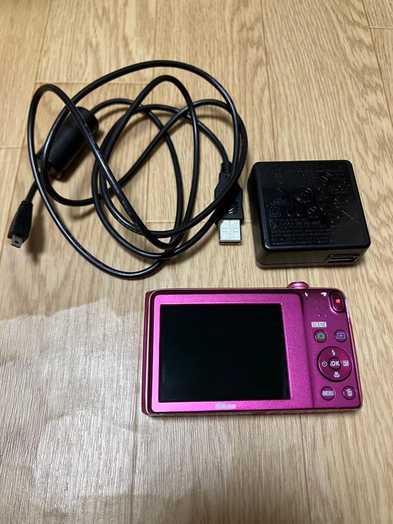 Nikon Coolpix s3600 ピンク