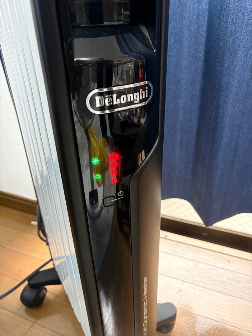 デロンギ　オイルヒーター　MDH09-BK