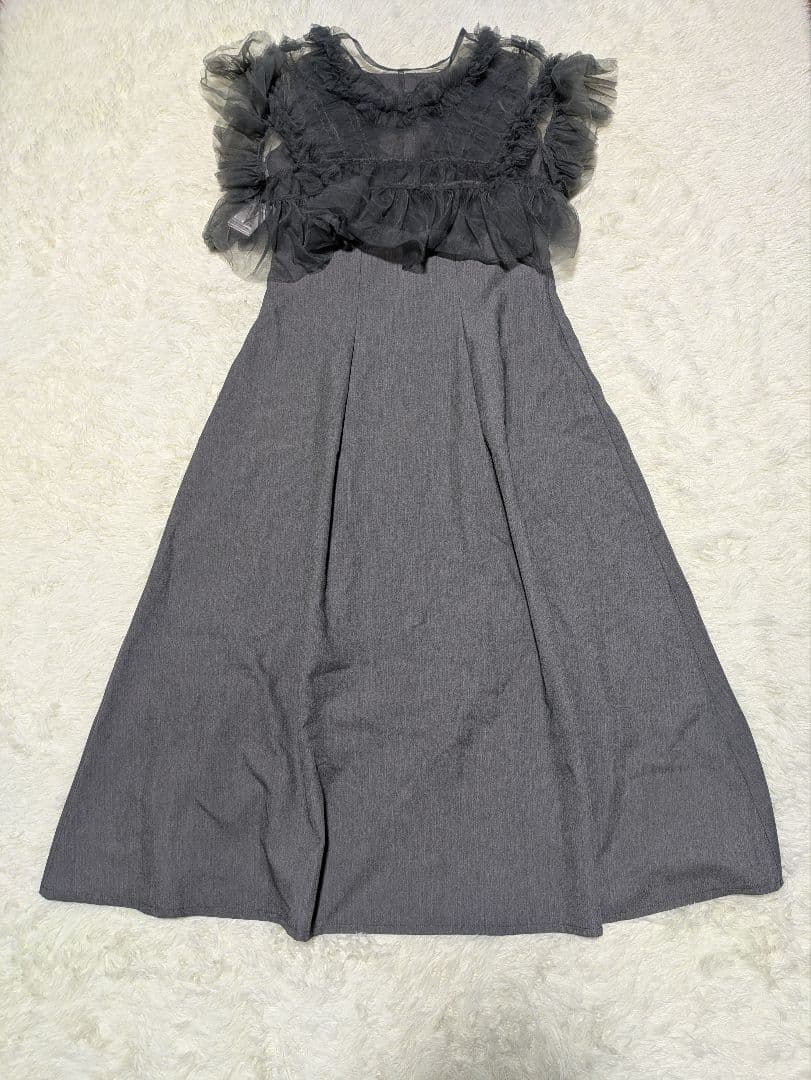 新品　フリルチュールシアートップス＆タックフレアドレスセット