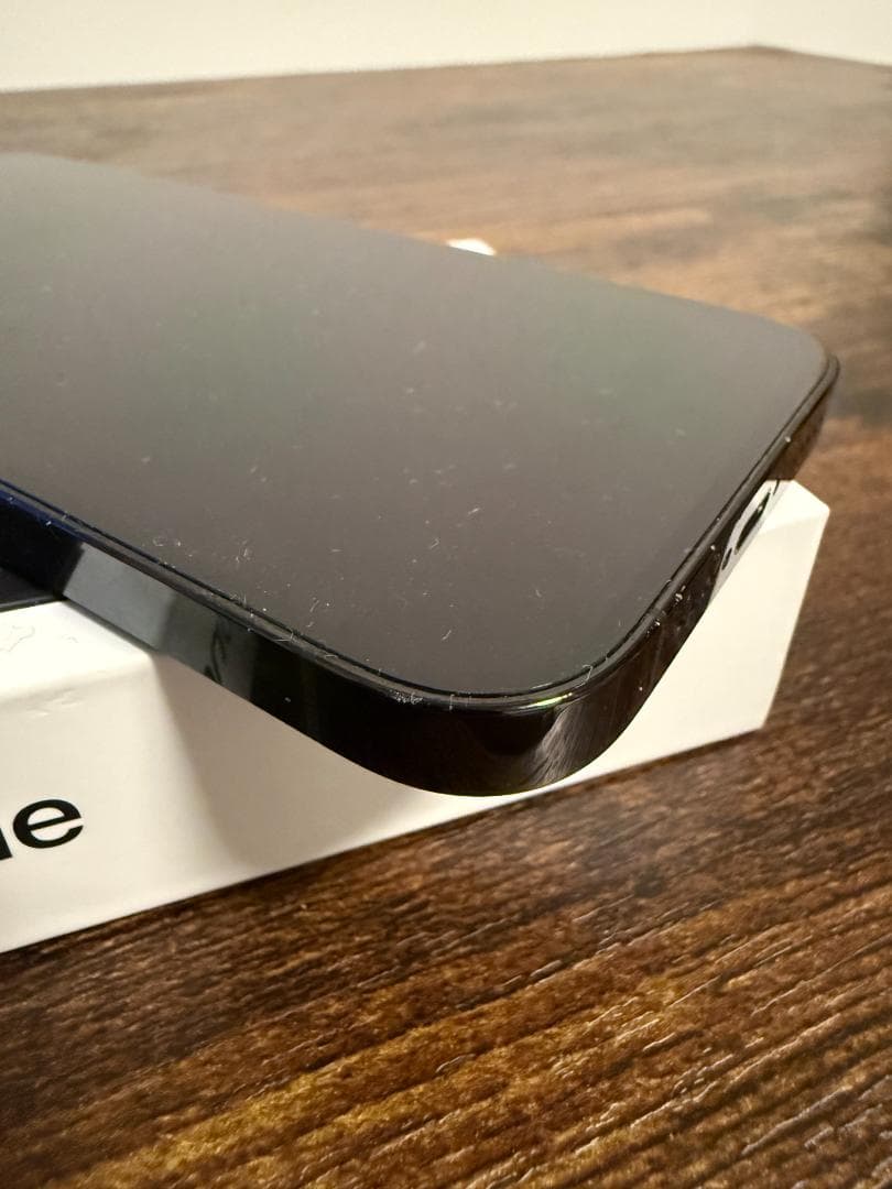 Apple iPhone 14 Pro 256GBスペースブラックSIMフリー