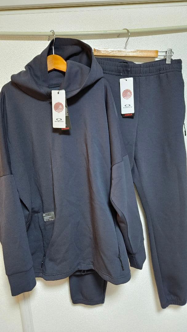 Oakley　セットアップ　スウェット