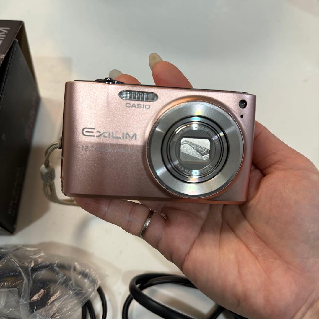 CASIO EXILIM デジタルカメラ ピンク