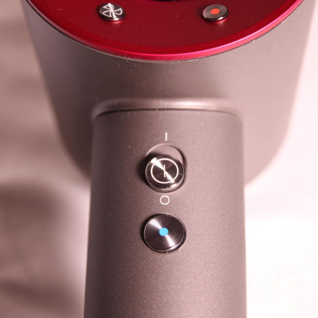 美品Dyson/ダイソン Supersonicドライヤー HD03スタンド付き