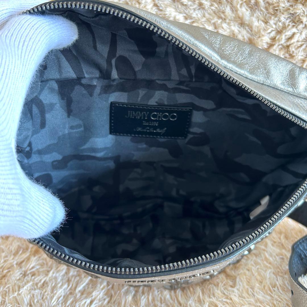 極美品✨ ジミーチュウ デリー スタースタッズ レザー ボディバッグ シルバー