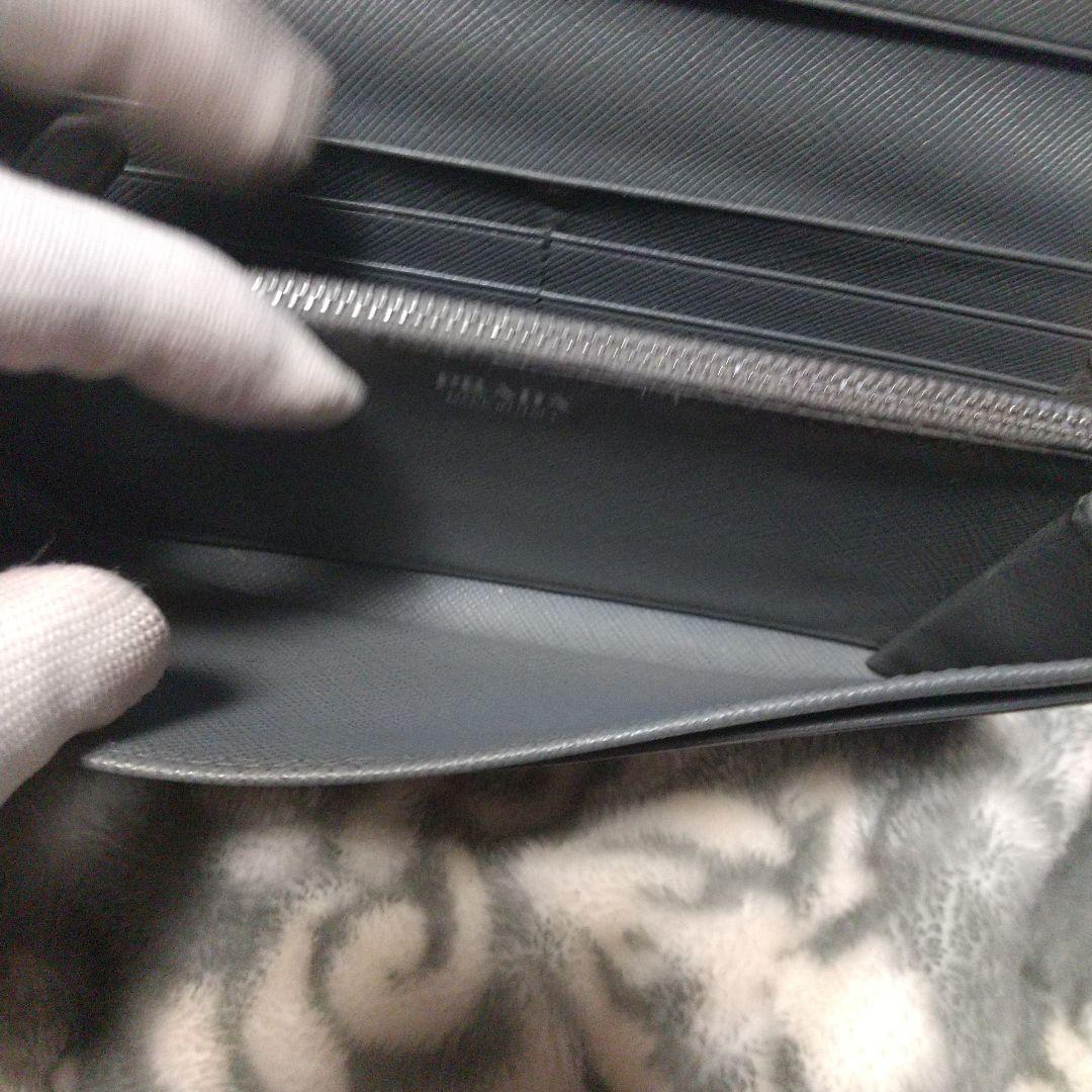 プラダPRADAサフィアーノ長財布グレー系