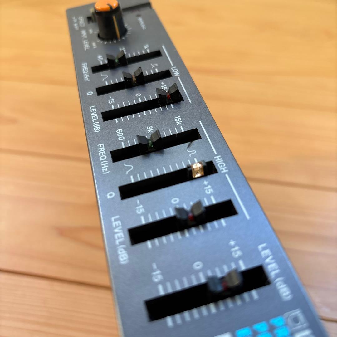 BOSS RPQ-10 プリアンプ/パラメトリック・イコライザー　ハーフラック