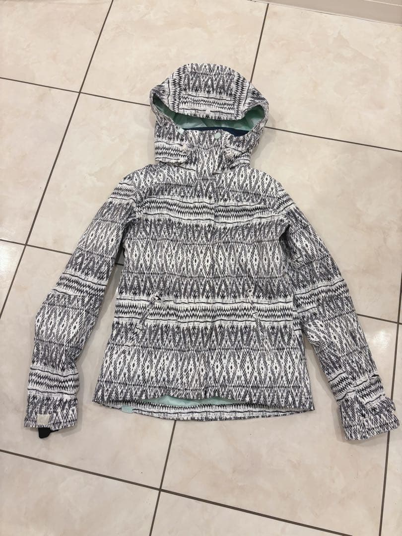 スノーボードウエアROXY/上下(ヒップパッドおまけ付き)女性用Sサイズ