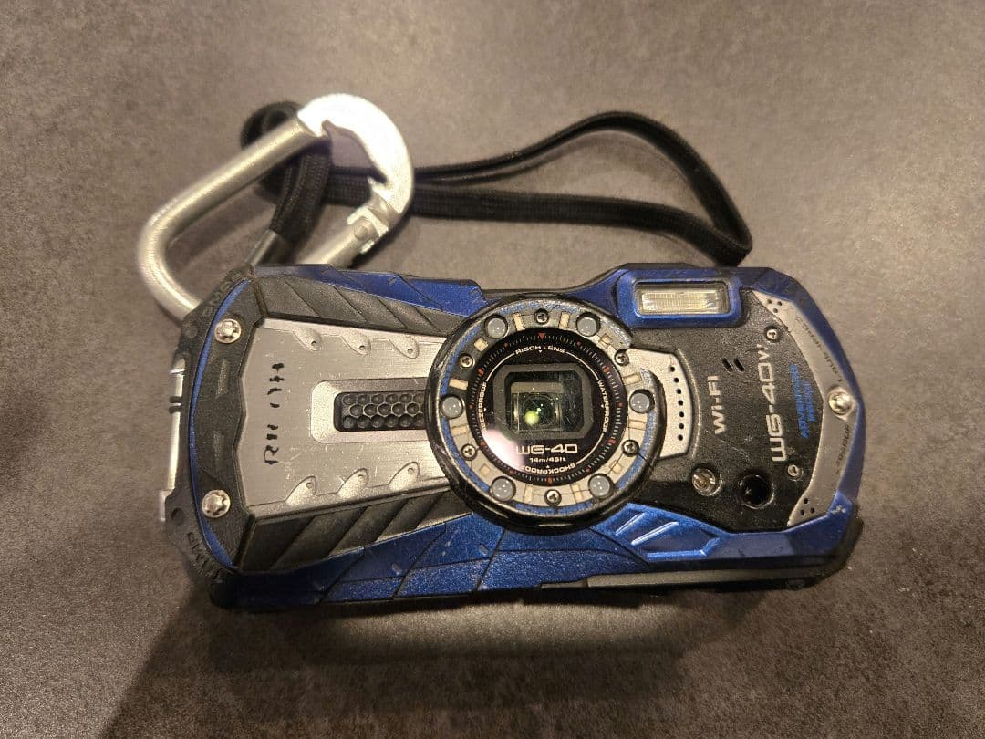 RICOH防水コンパクトデジタルカメラWG-40W16GB付き