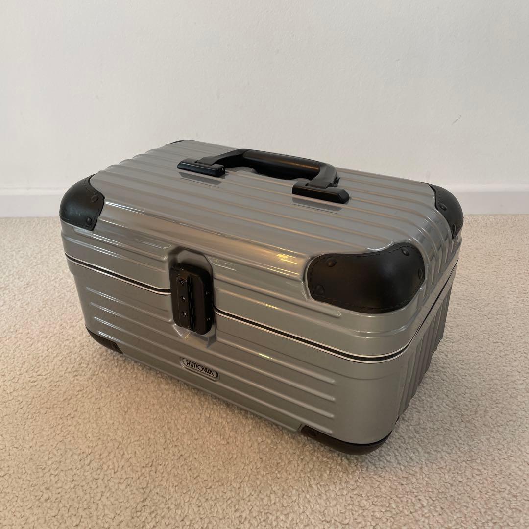【美品】RIMOWA Samba ビューティーケース グレー 18L 廃盤