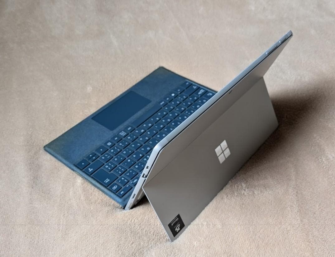 Microsoft Surface Pro 7 【美品】