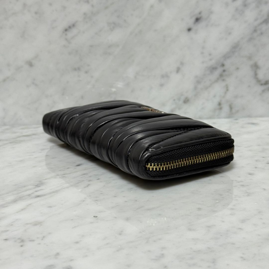 MIUMIU ミュウミュウ 長財布 ブラック 黒 キルティング ジップ ロゴ